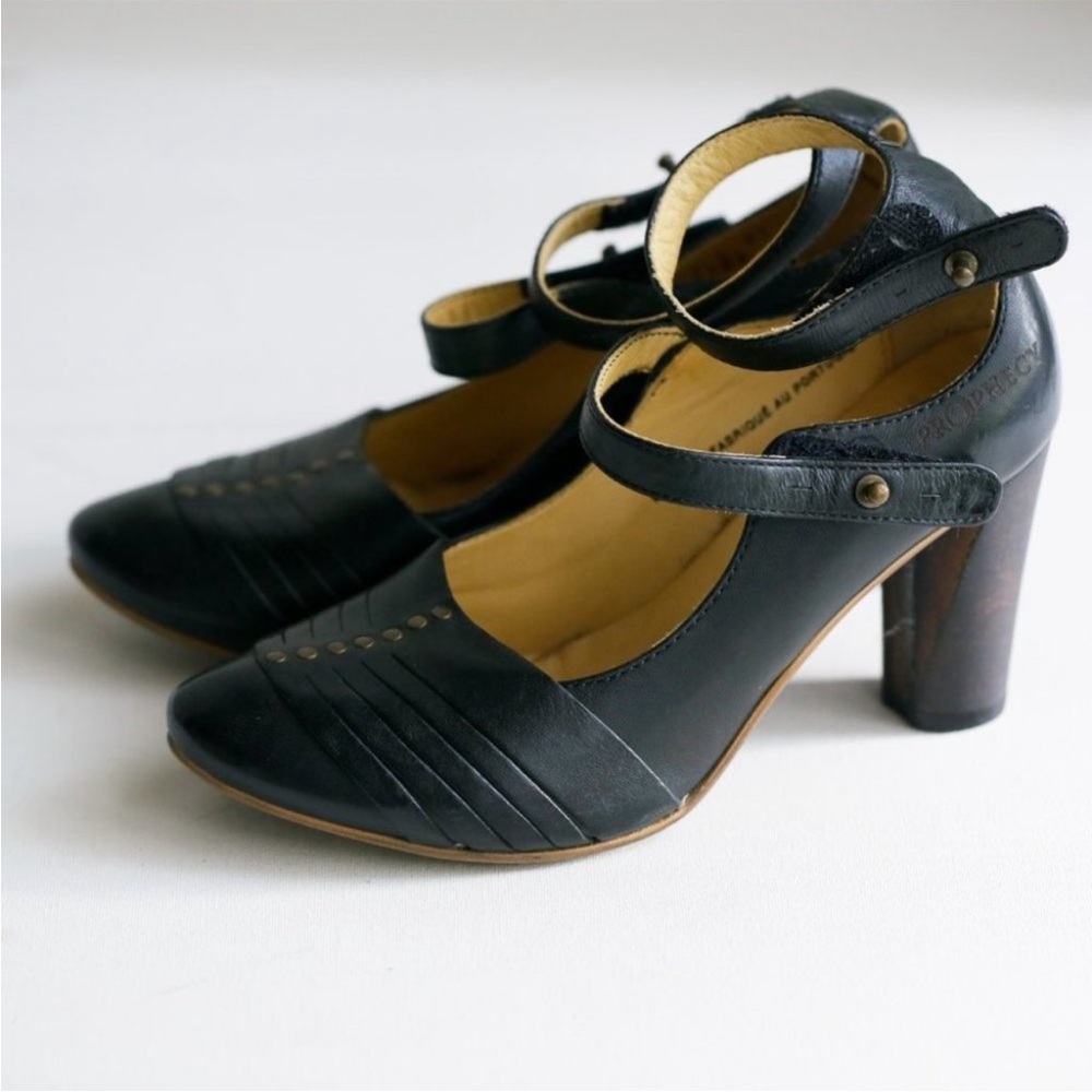 Prophecy Black Leather Heels